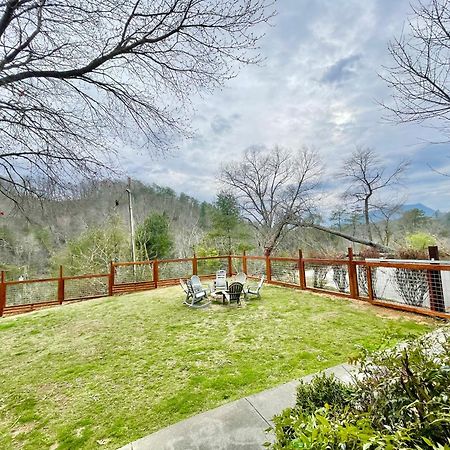 5Bedrooms*4King Beds*Outstanding Location*Hottub* Sevierville Exterior photo